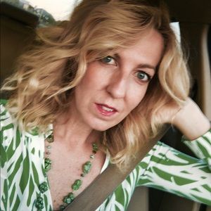 Meet your Posher, Angela